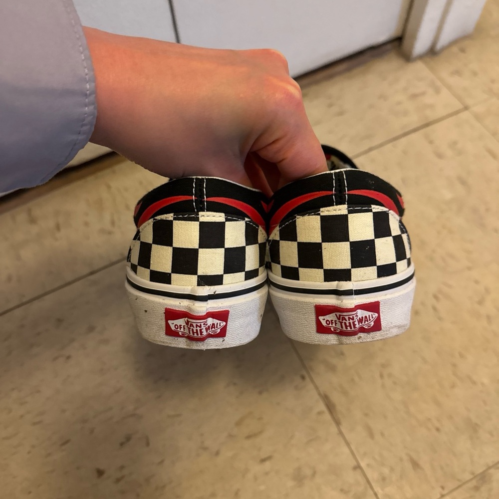 Vans Disney Mickey Minnie Classic Slip-on Black & White Men Size 7.0 Women 8.5 - Picture 7 of 7